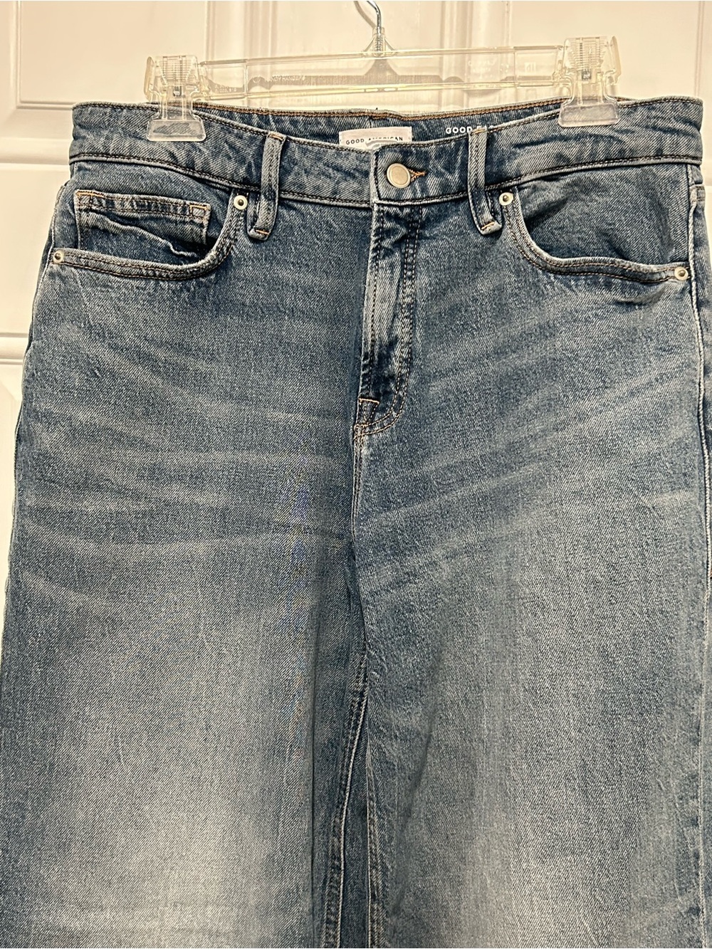 Good American Good Ease Relaxed Wide Leg Jeans Mid Rise Medium Wash Petite 6/28 - Picture 4 of 13